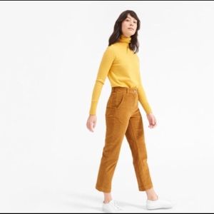 EVERLANE corduroy straight leg cropped pants.